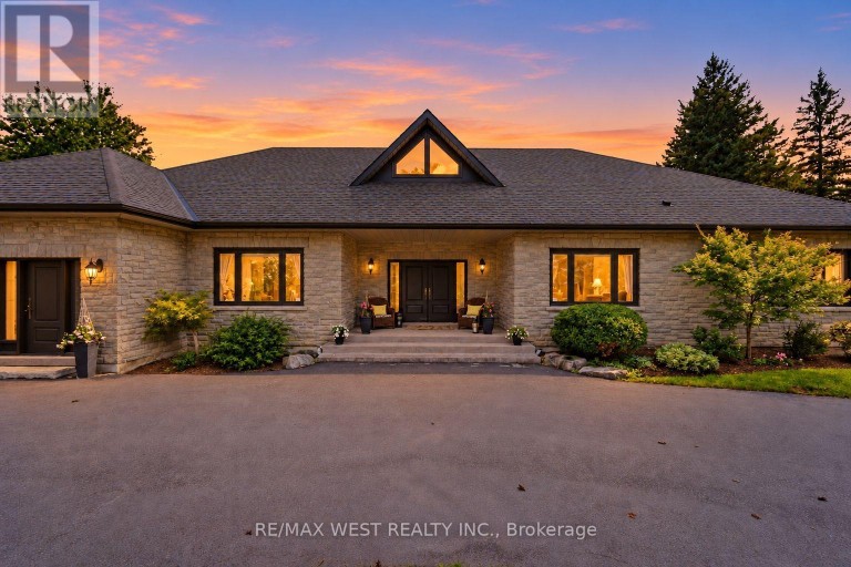 5775 KIRBY ROAD, Vaughan (Kleinburg), Ontario, L0J1C0