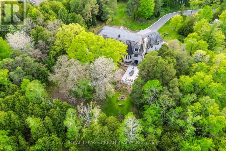 105 KING HILLS LANE, King, Ontario, L7B1A3
