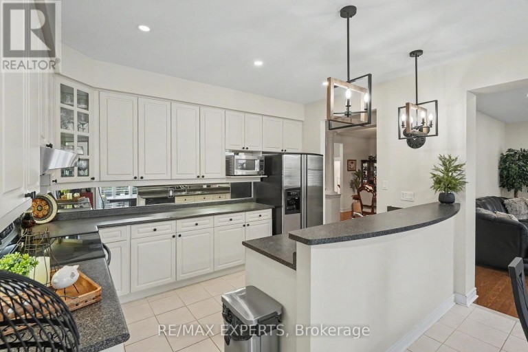 15 ARROWOOD CRESCENT, Vaughan (Sonoma Heights), Ontario, L4H2R4