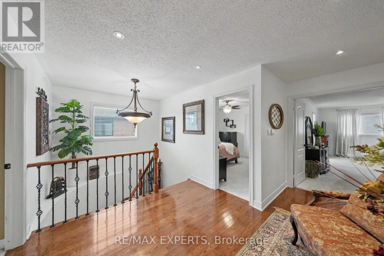 15 ARROWOOD CRESCENT, Vaughan (Sonoma Heights), Ontario, L4H2R4