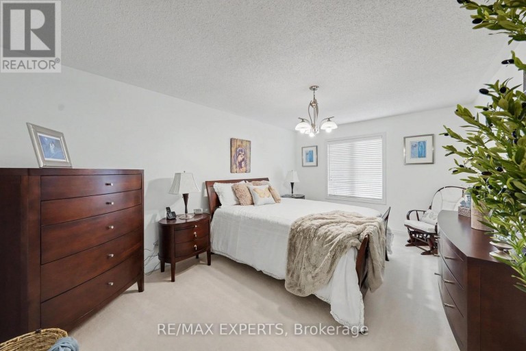 15 ARROWOOD CRESCENT, Vaughan (Sonoma Heights), Ontario, L4H2R4