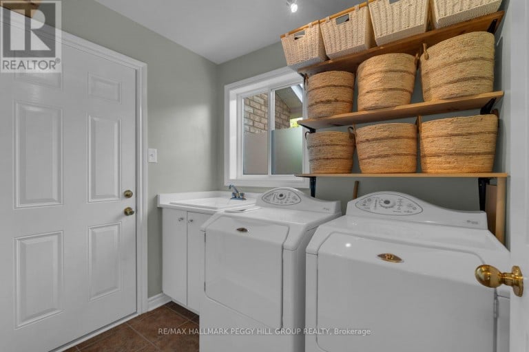 34 KNOX DRIVE, Springwater (Elmvale), Ontario, L0L1P0