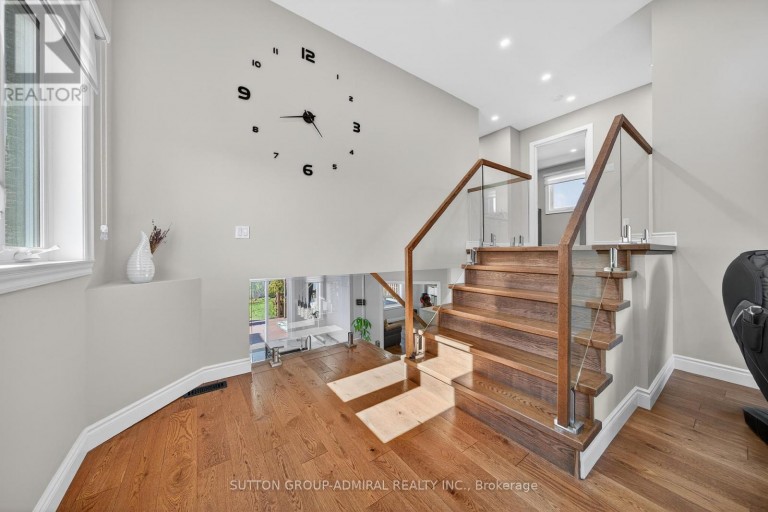 62 PRINCE GEORGE CRESCENT, Barrie (Innis-Shore), Ontario, L4N0K9