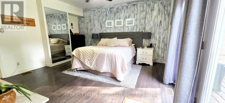 4 KAREN CRESCENT, Orillia, Ontario, L3V3H1