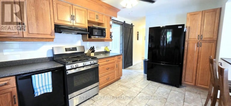 4 KAREN CRESCENT, Orillia, Ontario, L3V3H1