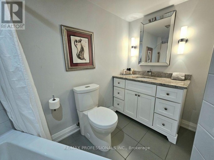 E41 - 300 MILL ROAD, Toronto (Markland Wood), Ontario, M9C4W7