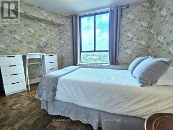 E41 - 300 MILL ROAD Toronto (Markland Wood) Ontario photo 32