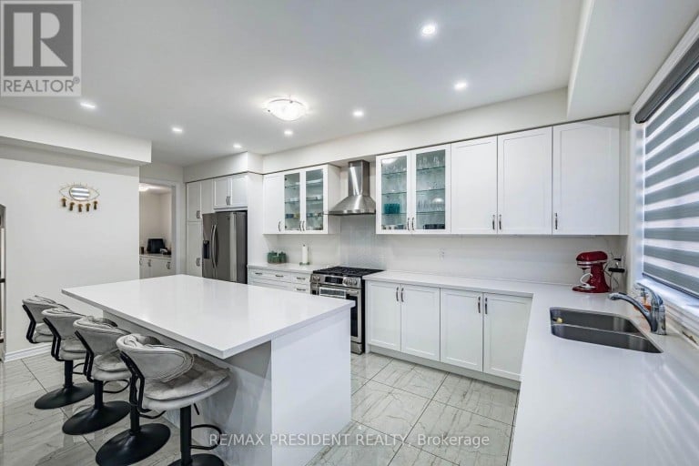 58 PETCH AVENUE, Caledon, Ontario, L7C4J8