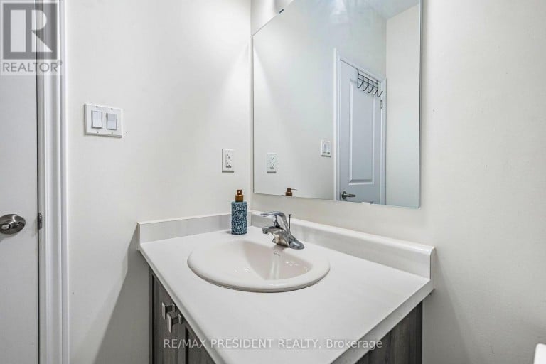 58 PETCH AVENUE, Caledon, Ontario, L7C4J8