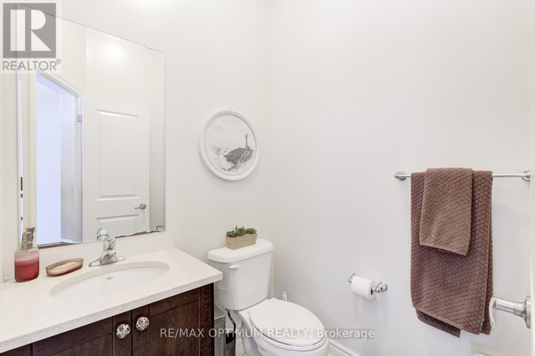 82 OAKMORE LANE, Brampton (Bram West), Ontario, L6Y6H5