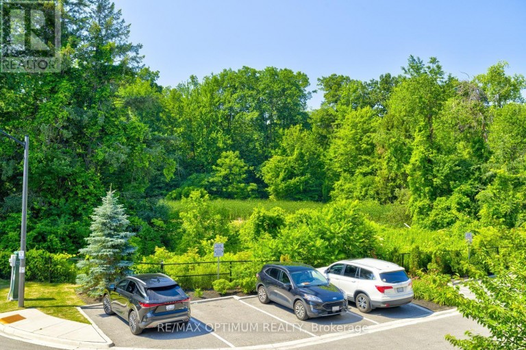 82 OAKMORE LANE, Brampton (Bram West), Ontario, L6Y6H5