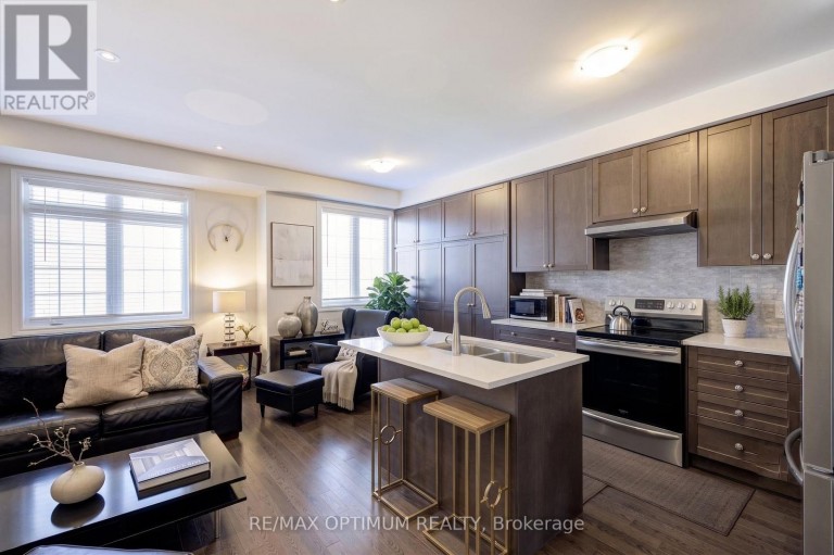 82 OAKMORE LANE, Brampton (Bram West), Ontario, L6Y6H5