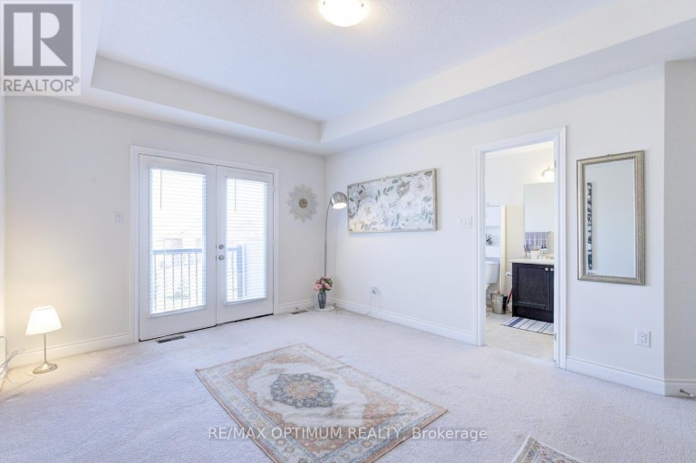 82 OAKMORE LANE, Brampton (Bram West), Ontario, L6Y6H5