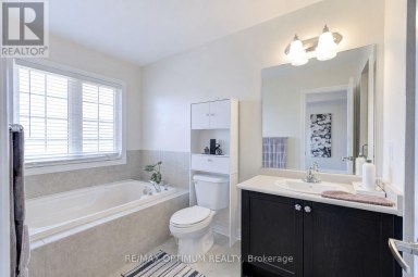 82 OAKMORE LANE Brampton (Bram West) Ontario photo 33