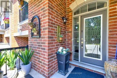 82 OAKMORE LANE Brampton (Bram West) Ontario photo 4