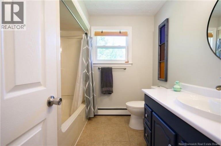 13 Rainbow Crescent, Grand Bay-Westfield, New Brunswick, E2K2T1