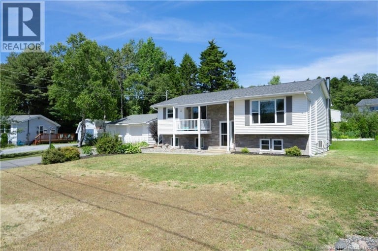 13 Rainbow Crescent, Grand Bay-Westfield, New Brunswick, E2K2T1