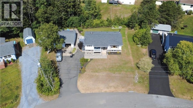 13 Rainbow Crescent, Grand Bay-Westfield, New Brunswick, E2K2T1