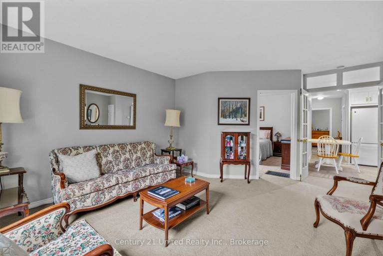 577 HOMEWOOD AVENUE, Peterborough (Town Ward 3), Ontario, K9J4V9