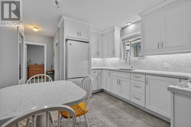 577 HOMEWOOD AVENUE Peterborough (Town Ward 3) Ontario photo 17