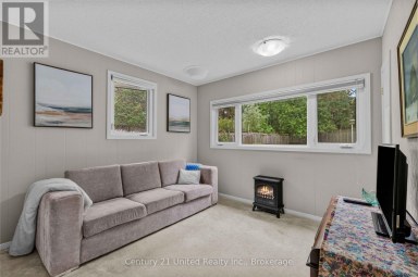 577 HOMEWOOD AVENUE Peterborough (Town Ward 3) Ontario photo 23