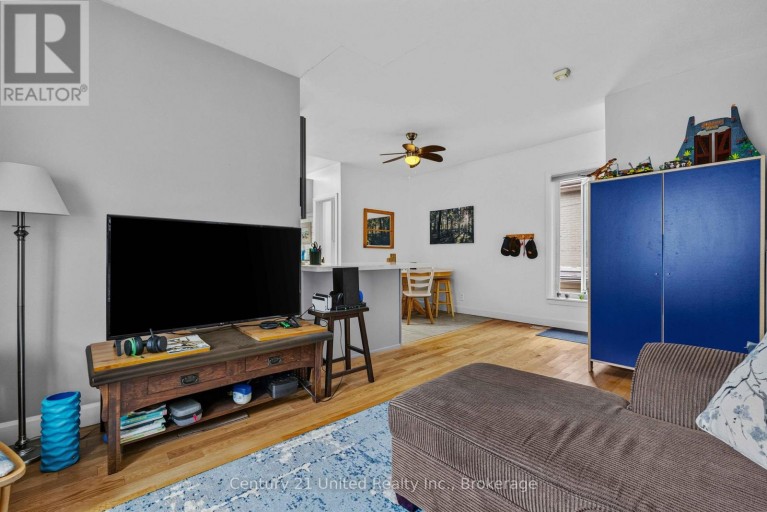 577 HOMEWOOD AVENUE, Peterborough (Town Ward 3), Ontario, K9J4V9