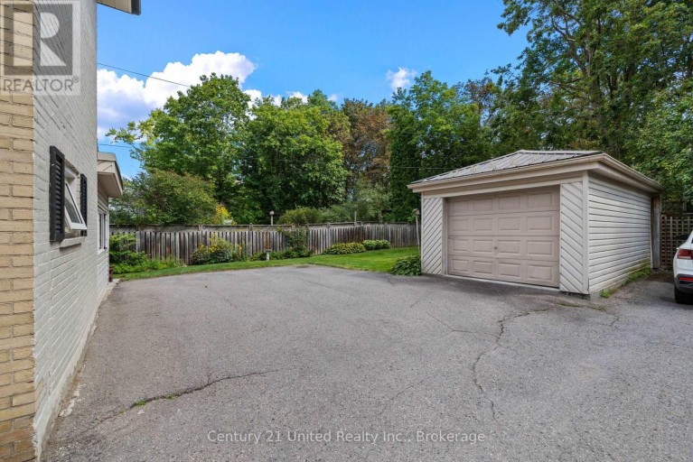 577 HOMEWOOD AVENUE, Peterborough (Town Ward 3), Ontario, K9J4V9