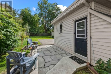 577 HOMEWOOD AVENUE Peterborough (Town Ward 3) Ontario photo 6