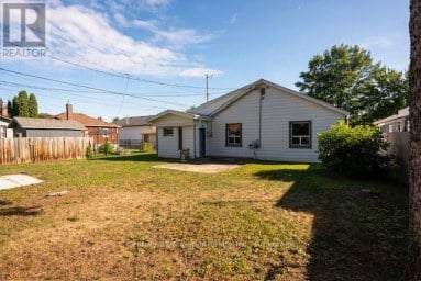 2011 MURRAY AVENUE Thunder Bay (Hyde Park) Ontario photo 19