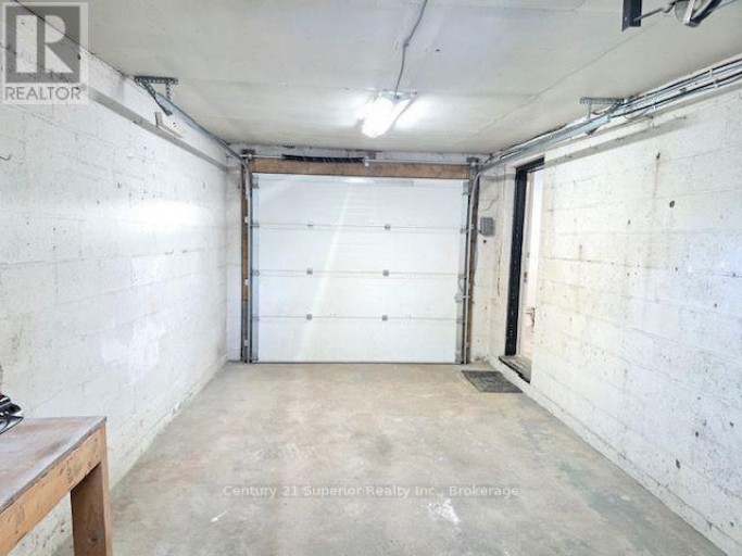 2011 MURRAY AVENUE, Thunder Bay (Hyde Park), Ontario, P7E5B2