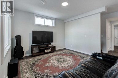 40 Verity Place SW Calgary Alberta photo 34