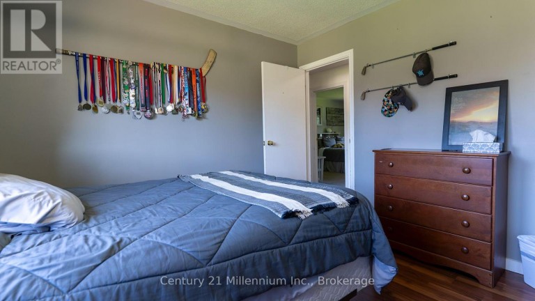5 MCKEAN BOULEVARD, Clearview (Nottawa), Ontario, L0M1P0