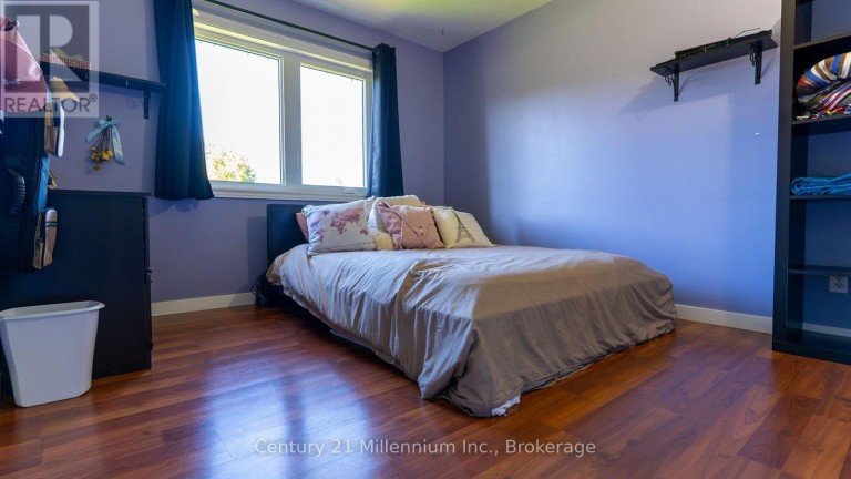 5 MCKEAN BOULEVARD, Clearview (Nottawa), Ontario, L0M1P0