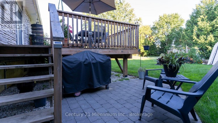 5 MCKEAN BOULEVARD, Clearview (Nottawa), Ontario, L0M1P0