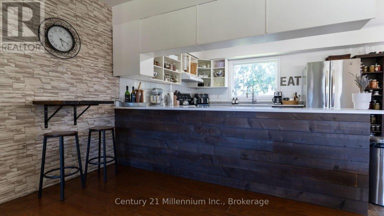 5 MCKEAN BOULEVARD, Clearview (Nottawa), Ontario, L0M1P0