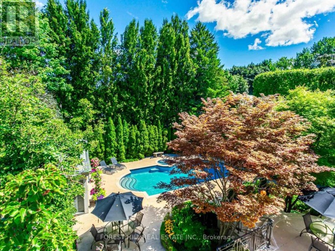 105 DUNVEGAN ROAD, Toronto (Forest Hill South), Ontario, M4V2P9
