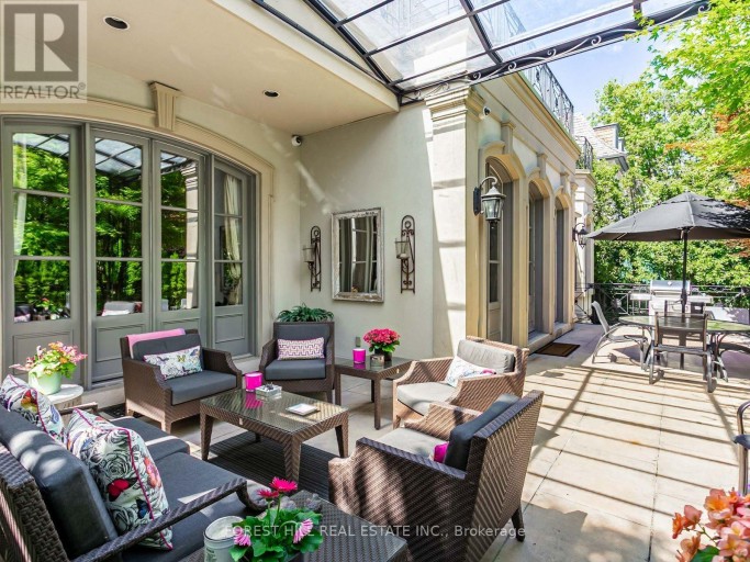 105 DUNVEGAN ROAD, Toronto (Forest Hill South), Ontario, M4V2P9