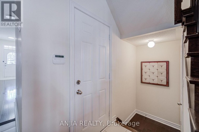 205 HARBORD STREET, Markham (Berczy), Ontario, L6C0X3