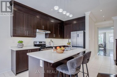 205 HARBORD STREET Markham (Berczy) Ontario photo 19