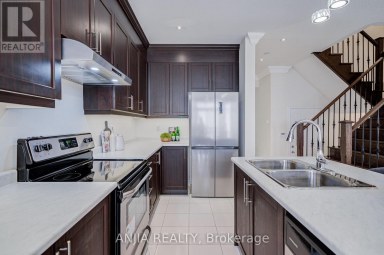 205 HARBORD STREET Markham (Berczy) Ontario photo 20
