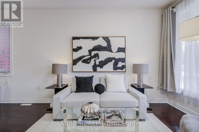 205 HARBORD STREET, Markham (Berczy), Ontario, L6C0X3