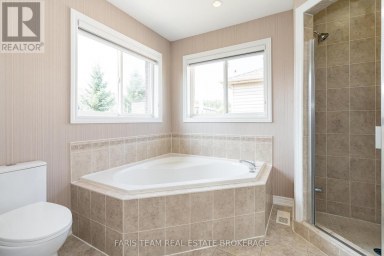 2 VANESSA DRIVE Orillia Ontario photo 20
