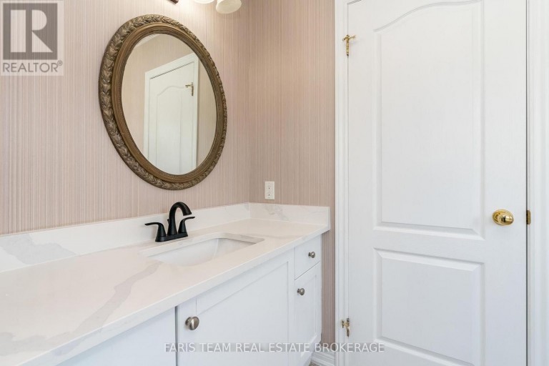 2 VANESSA DRIVE, Orillia, Ontario, L3V7Y8