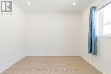 2 VANESSA DRIVE Orillia Ontario photo 23