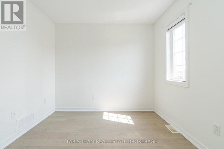 2 VANESSA DRIVE, Orillia, Ontario, L3V7Y8