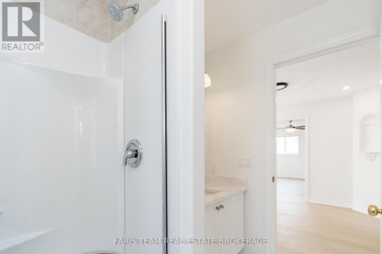2 VANESSA DRIVE, Orillia, Ontario, L3V7Y8
