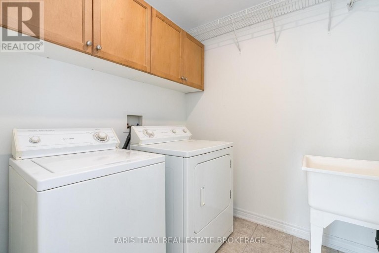 2 VANESSA DRIVE, Orillia, Ontario, L3V7Y8