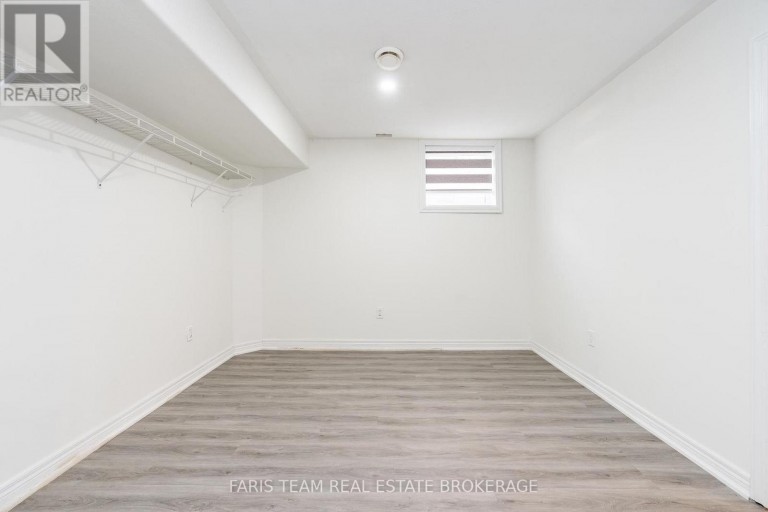 2 VANESSA DRIVE, Orillia, Ontario, L3V7Y8