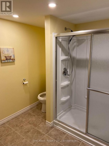 101 GLENABBEY DRIVE, Clarington (Courtice), Ontario, L1E2B6