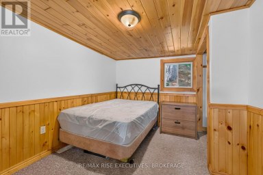 90 EAST SHORE LANE, Frontenac (Frontenac South) Ontario